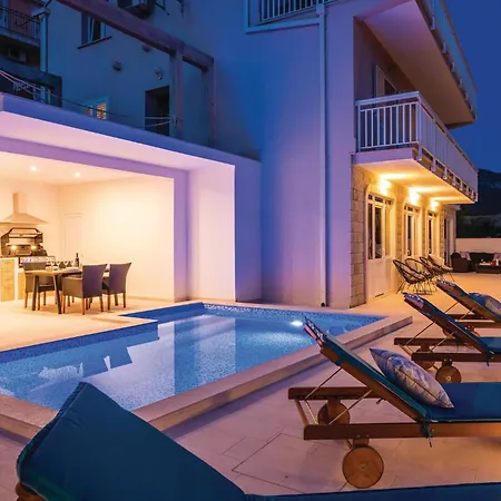 Cozy Apartment In Mokosica * Mokošica