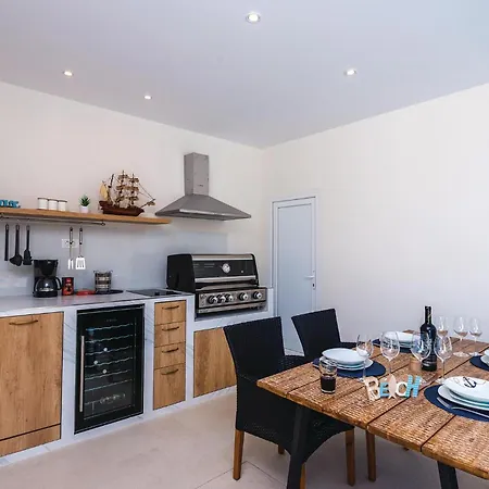 Two-bedroom In 公寓